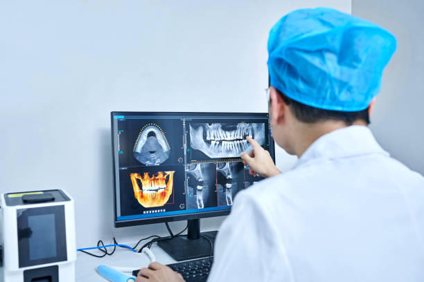 Best Emergency Dentist for Knocked-Out Tooth in West Little River, FL