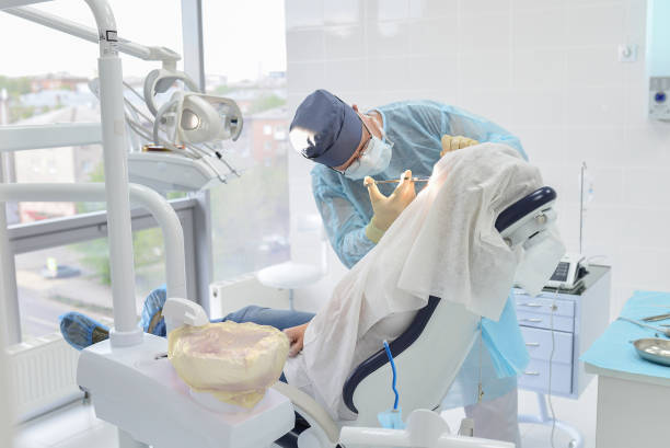 Best Mobile Emergency Dentist in West Little River, FL